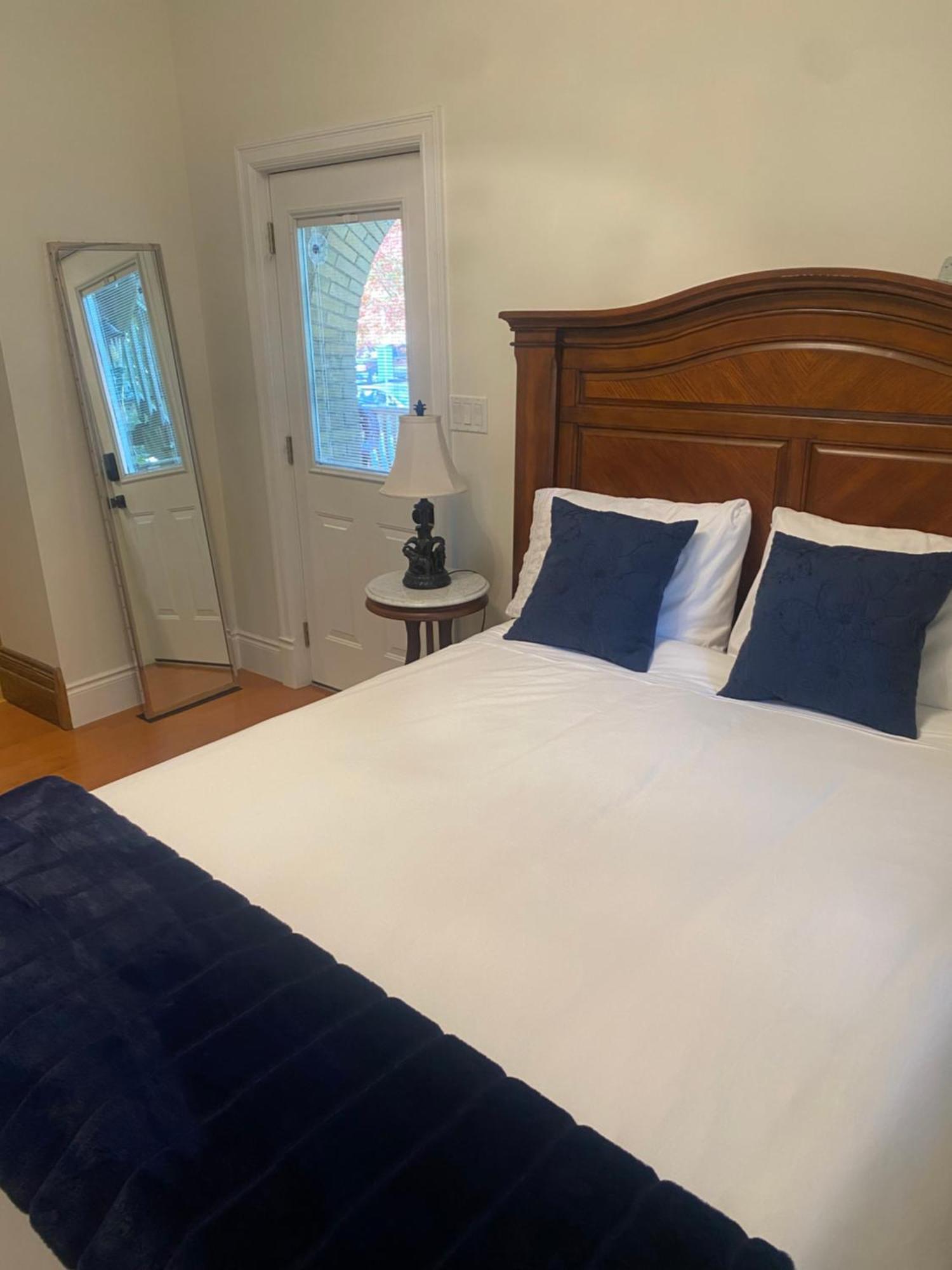 North Of Avon B&B Suites Stratford Esterno foto