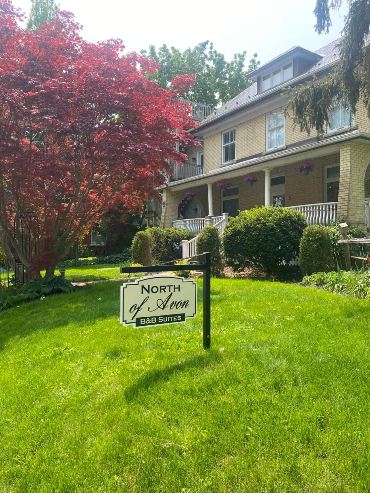 North Of Avon B&B Suites Stratford Esterno foto
